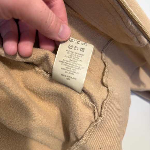 Burberry Tan Women's Sweater. - Picture 6 of 6